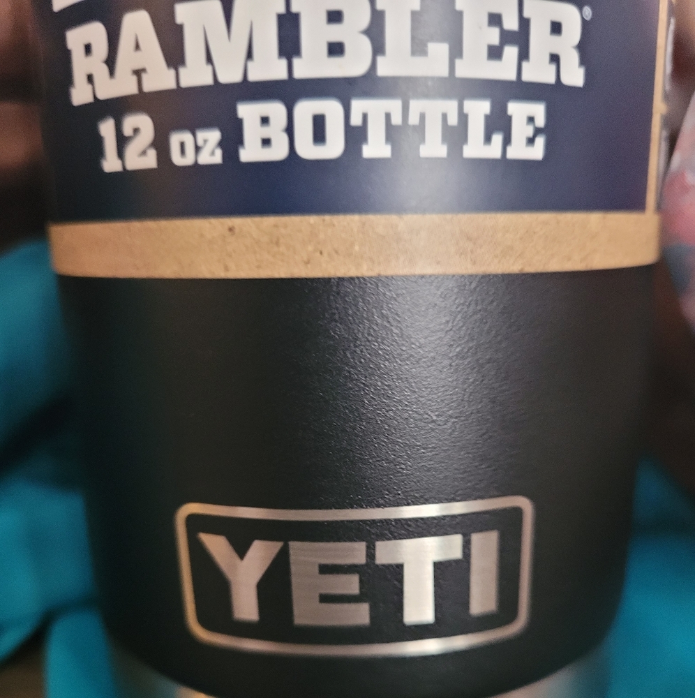 Yeti - Picture 3 of 6